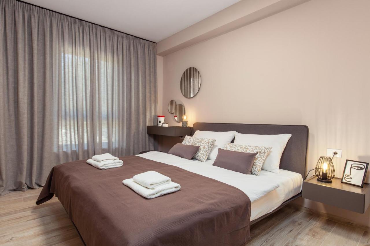 Apartment Nensi Pjescana Uvala Exterior foto